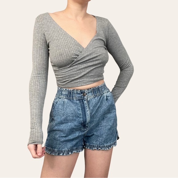 Forever 21 Grey Wrap Crop Top - Picture 4 of 4